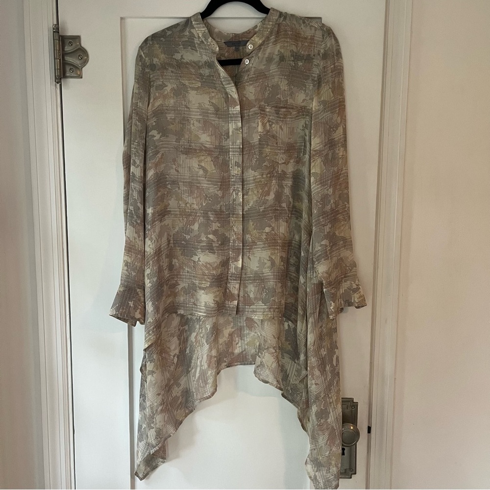 Maiyet silk tunic. Beautifully tailored, excellent condition.
